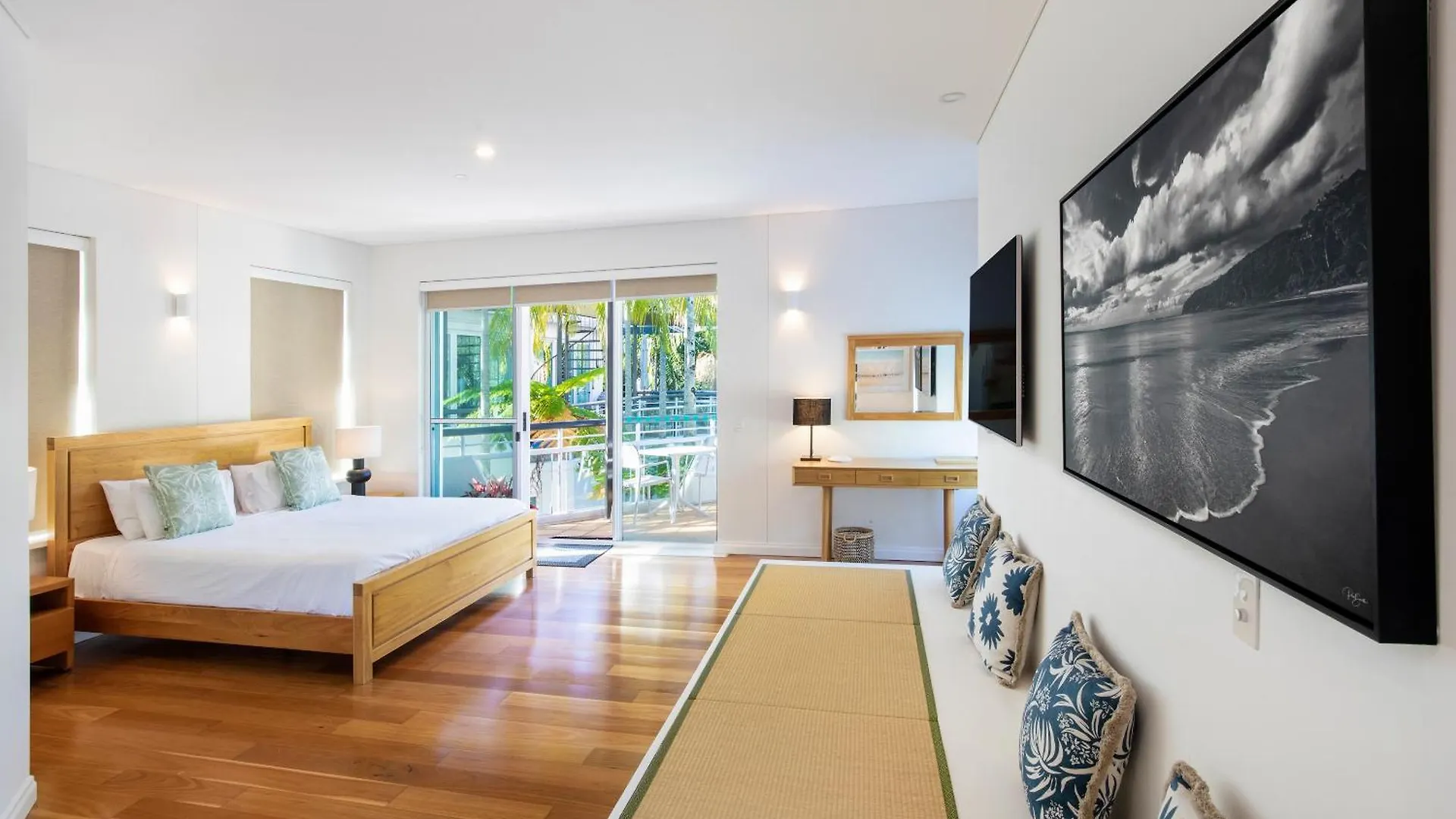 Emerald Noosa Australia